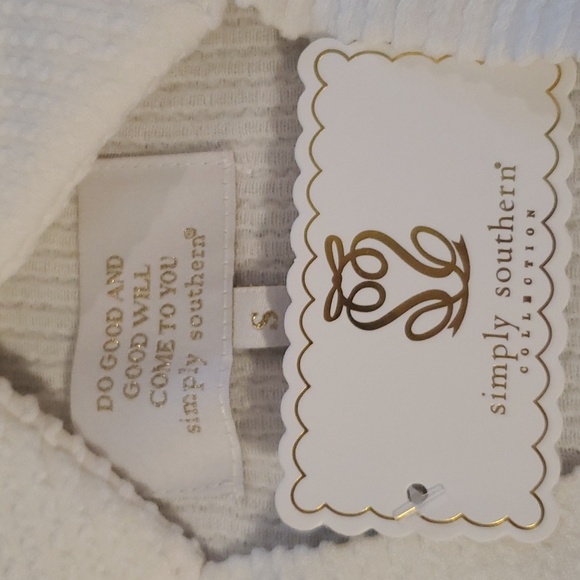 Simply Southern Womans Ribbed Ivory Shirt, S/M - Picture 5 of 8